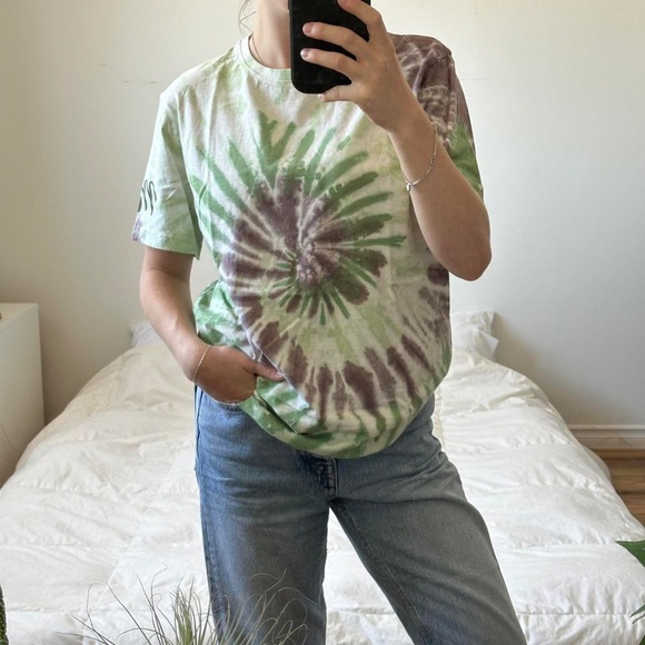 Green and purple spiral tie-dye t-shirt - Picture 3 of 6